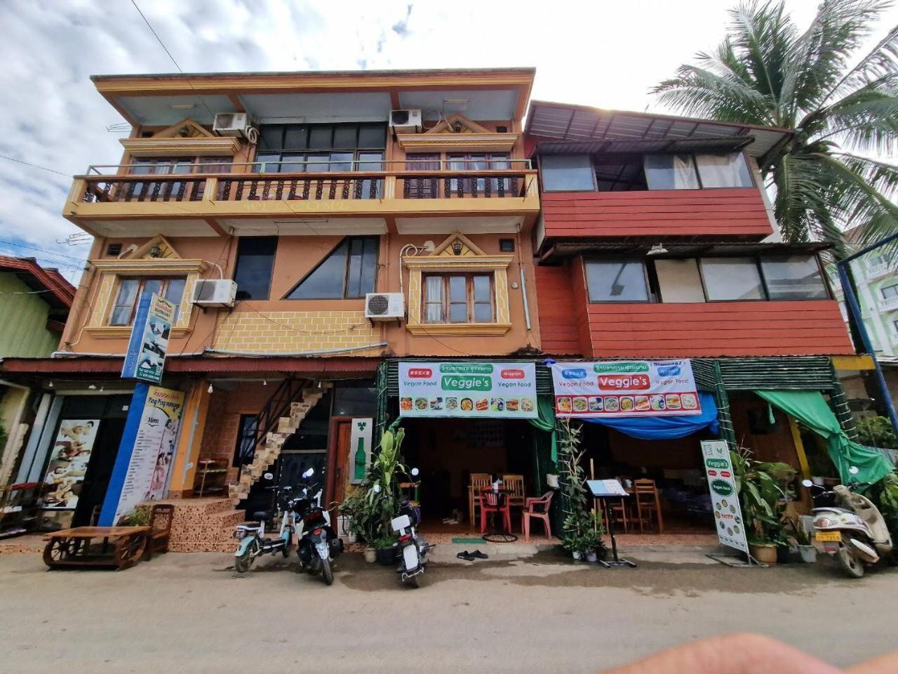 Veggie'S Rooms Vang Vieng Buitenkant foto